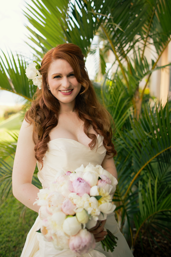 Hawaii destination wedding on Lanai island with photos by Anna Kim Photography | via junebugweddings.com Hawaii destination wedding on Lanai island with photos by Anna Kim Photography | via junebugweddings.com