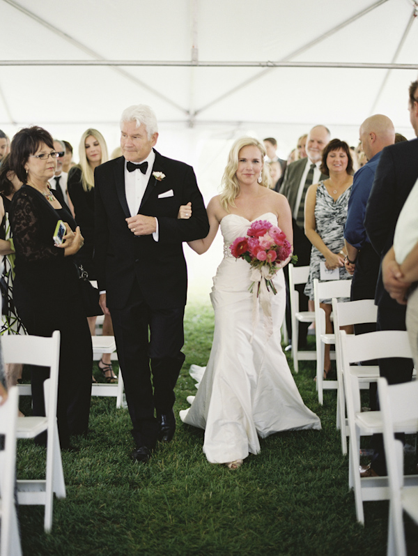 navy and pink nautical wedding at White Bear Yacht Club, Minnesota, photos by Geneoh Photography navy and pink nautical wedding at White Bear Yacht Club, Minnesota, photos by Geneoh Photography