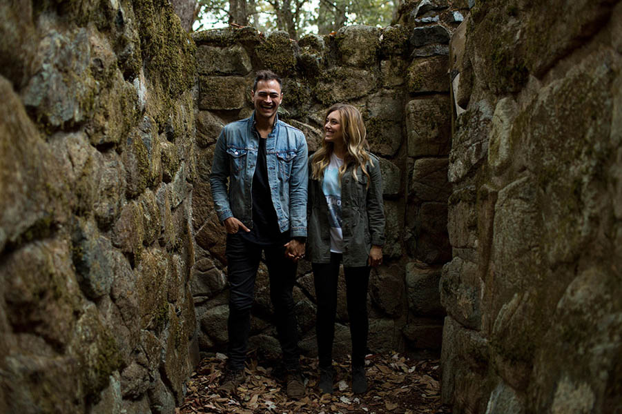 Cozy-Anniversary-Photo-Shoot-at-Mount-Tamalpais-Dustin-Cantrell-8
