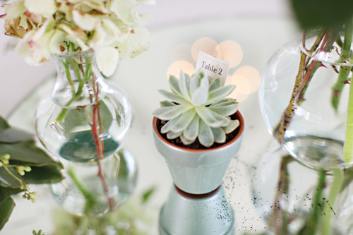 Grey and cream seaside wedding in Newport News, VA, photos by Whitebox Weddings via junebugweddings.com Grey and cream seaside wedding in Newport News, VA, photos by Whitebox Weddings via junebugweddings.com