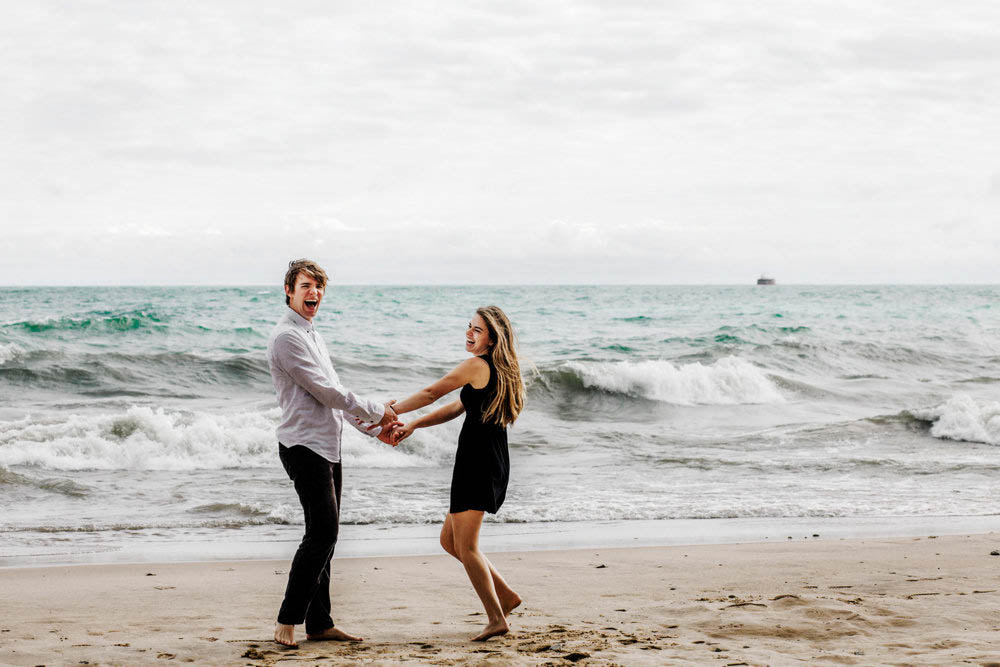 Playful-Downtown-Chicago-Engagement-Photos-Eastlyn-Bright-0018