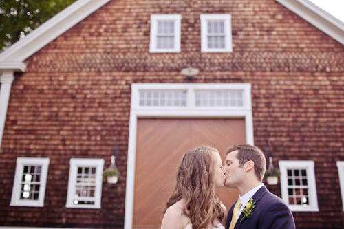 Rustic outdoor New Hampshire barn wedding - photo by Emily Delamater Photography | via junebugweddings.com Rustic outdoor New Hampshire barn wedding - photo by Emily Delamater Photography | via junebugweddings.com