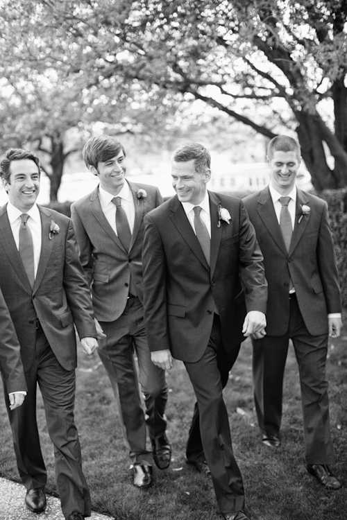 Southern wedding at The Westin Savannah Harbor, photos by Harwell Photography | via junebugweddings.com Southern wedding at The Westin Savannah Harbor, photos by Harwell Photography | via junebugweddings.com