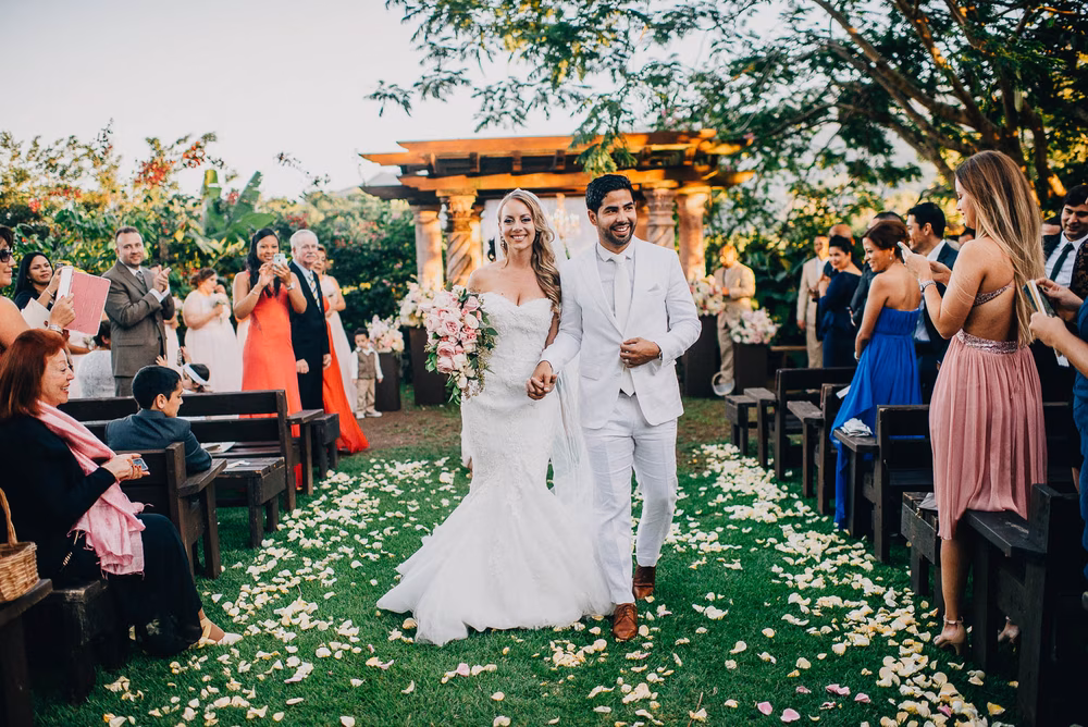 Romantic-Puerto-Rican-Wedding-Hacienda-Siesta-Alegre-Evan-Rich (30 of 47)
