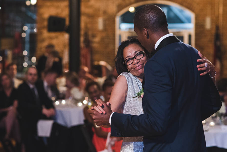 Sweet-North-Carolina-Wedding-at-Bay-7-Mantas-Kubilinskas-33