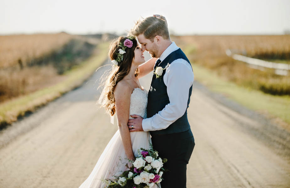 Bohemian-Iowa-Wedding-at-The-Rustic-Rose-Barn-Amanda-Basteen-35
