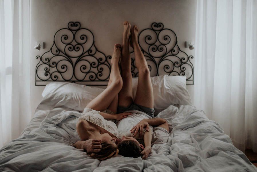 these-two-cuddled-all-the-way-through-their-rome-engagement-session-25
