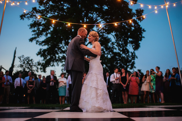 West Virginia countryside estate with photos by The Oberports | via junebugweddings.com West Virginia countryside estate with photos by The Oberports | via junebugweddings.com