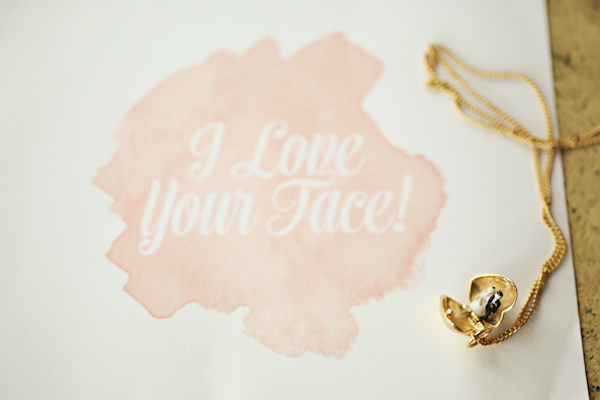 North Carolina wedding at The Carolina Yacht Club, photo by Whitebox Photo | via junebugweddings.com North Carolina wedding at The Carolina Yacht Club, photo by Whitebox Photo | via junebugweddings.com