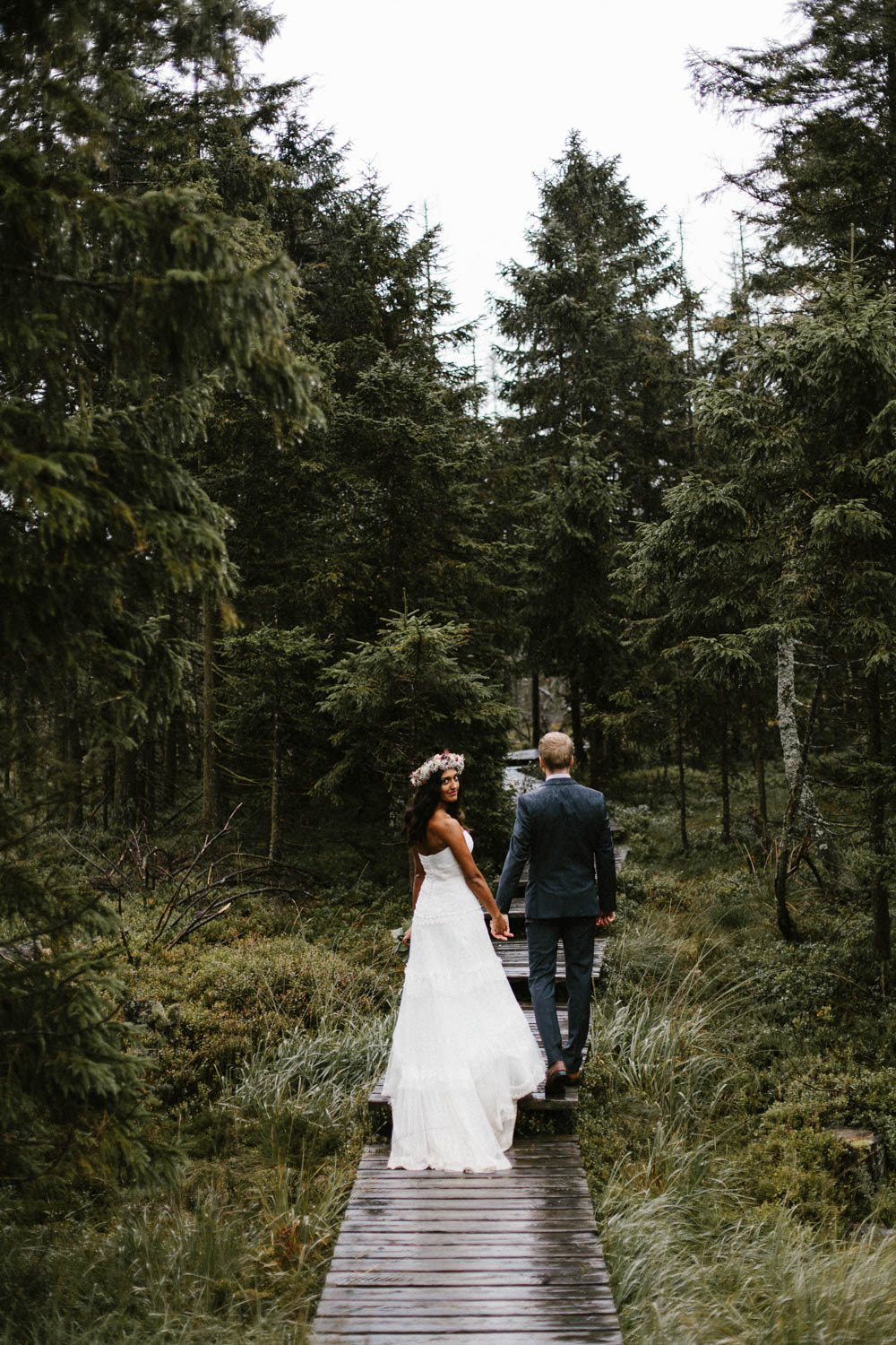 Dreamy-Wedding-Photo-Shoot-in-the-Rain-Kevin-Klein-2448