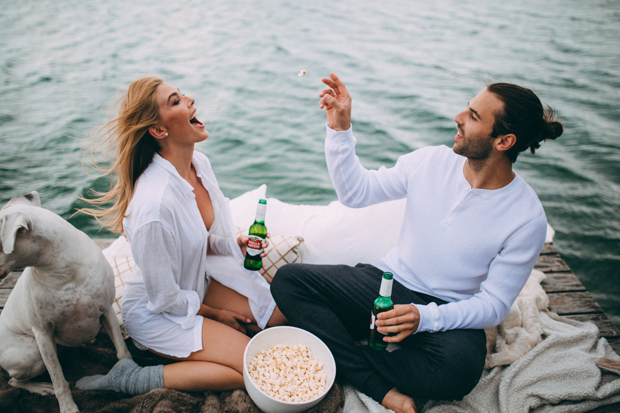 from-the-cabin-to-the-dock-this-pigeon-lake-engagement-is-both-cozy-and-hot-1