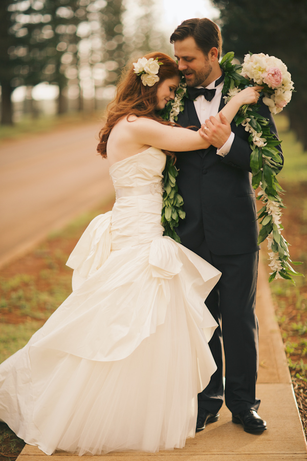 Hawaii destination wedding on Lanai island with photos by Anna Kim Photography | via junebugweddings.com Hawaii destination wedding on Lanai island with photos by Anna Kim Photography | via junebugweddings.com