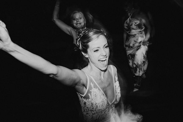 wedding reception dance, photo by Bradford Martens | via junebugweddings.com wedding reception dance, photo by Bradford Martens | via junebugweddings.com