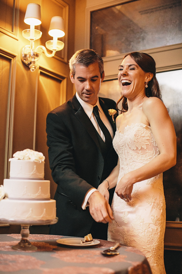 Elegant blush, cream and gray Garden wedding in Atlanta, Georgia, photos by Vue Photography | via junebugweddings.com Elegant blush, cream and gray Garden wedding in Atlanta, Georgia, photos by Vue Photography | via junebugweddings.com