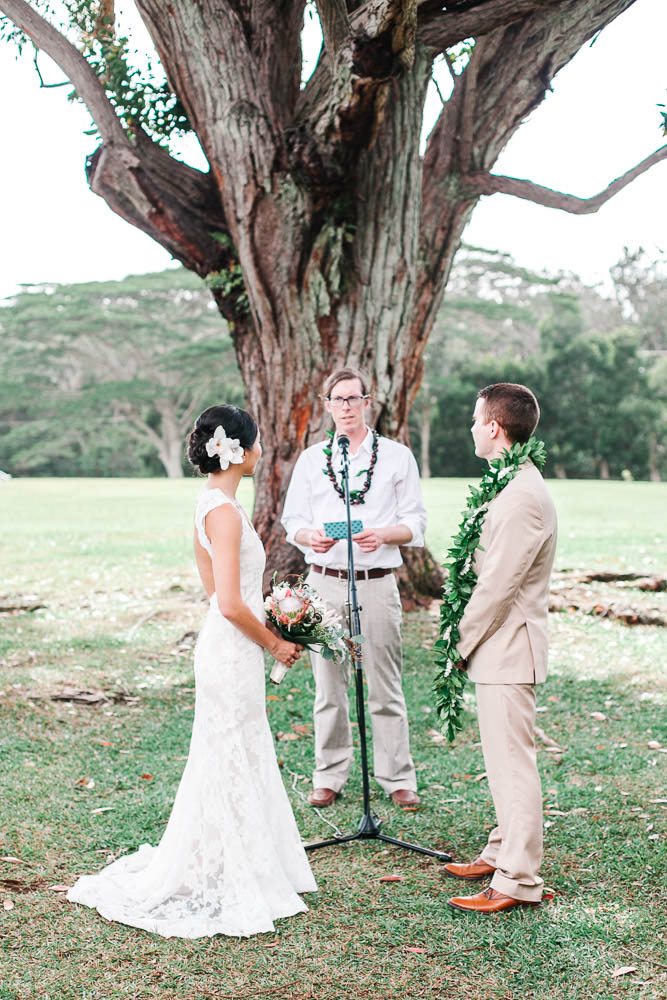 Chic-Hawaiian-Wedding-at-Sunset-Ranch (19 of 33)
