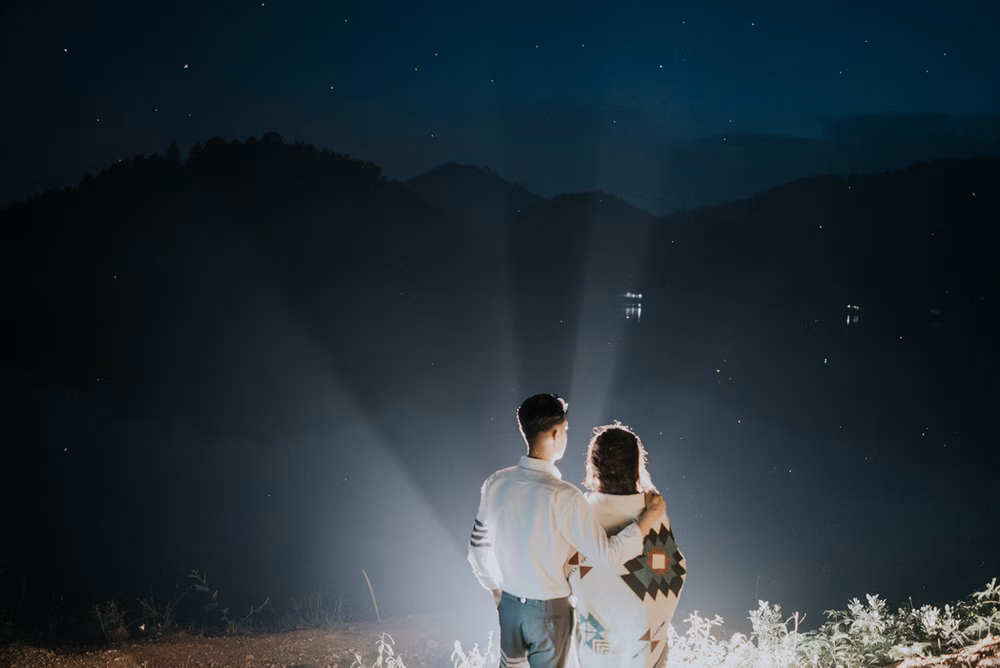remote-and-rustic-vietnamese-elopement-at-nui-ham-lon-14