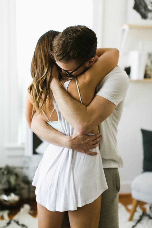 get-tangled-up-in-these-first-anniversary-photos-at-the-couples-portland-home-26