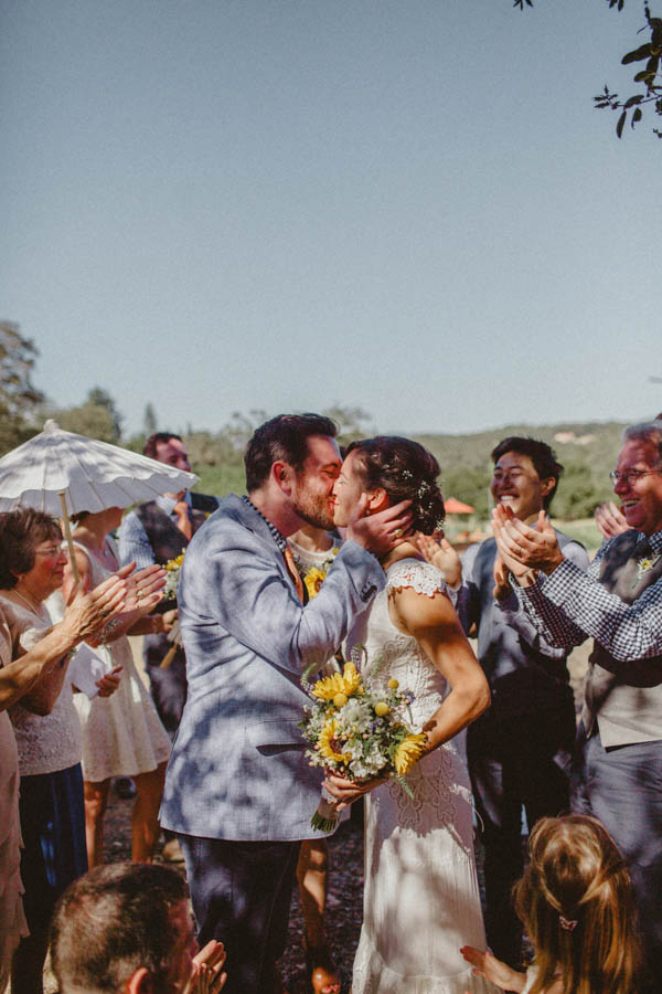 adorable DIY wedding ceremony kiss adorable DIY wedding ceremony kiss