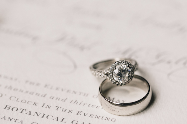 Elegant blush, cream and gray Garden wedding in Atlanta, Georgia, photos by Vue Photography | via junebugweddings.com Elegant blush, cream and gray Garden wedding in Atlanta, Georgia, photos by Vue Photography | via junebugweddings.com