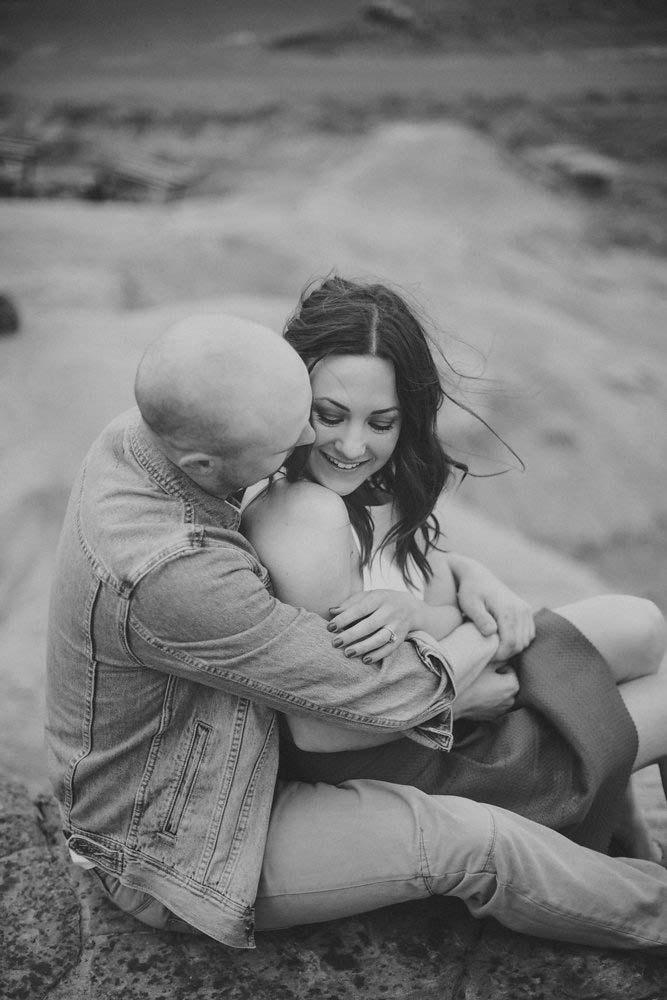 Striking-Red-Deer-River-Engagement-Session (9 of 24)