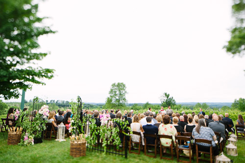 vintage metallic vineyard wedding in Michigan, photo by Dan Stewart Photography | via junebugweddings.com vintage metallic vineyard wedding in Michigan, photo by Dan Stewart Photography | via junebugweddings.com
