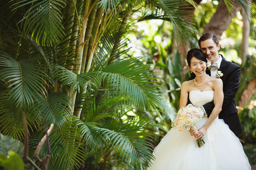 Pretty, classic, pink wedding in Maui from Sweet Pea Events with photos by Sarah & Rocky Photography | via junebugweddings.com Pretty, classic, pink wedding in Maui from Sweet Pea Events with photos by Sarah & Rocky Photography | via junebugweddings.com
