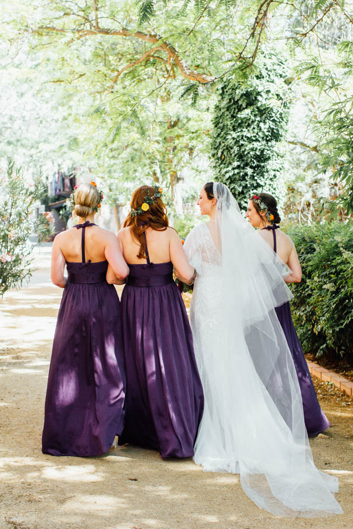 creative-sedona-wedding-in-the-tlaquepaque-arts-and-crafts-village-jane-in-the-woods-33