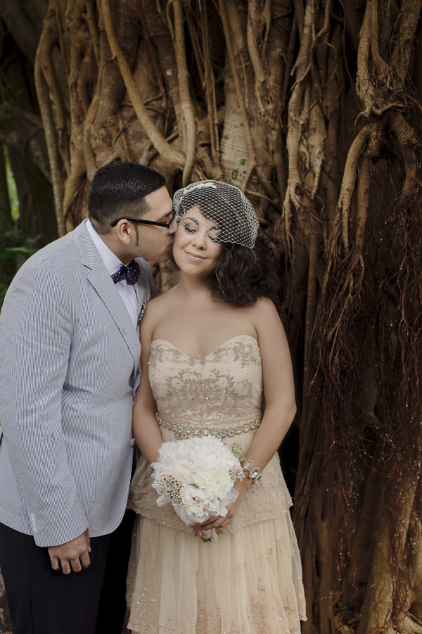 vintage wedding at Vizcaya Museum and Gardens, Florida, photo by Maloman Studios | via junebugweddings.com vintage wedding at Vizcaya Museum and Gardens, Florida, photo by Maloman Studios | via junebugweddings.com