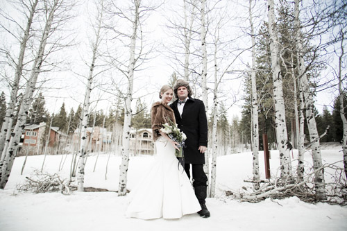 stylish winter woodland wedding in Lake Tahoe, photos by Viera Photographics stylish winter woodland wedding in Lake Tahoe, photos by Viera Photographics
