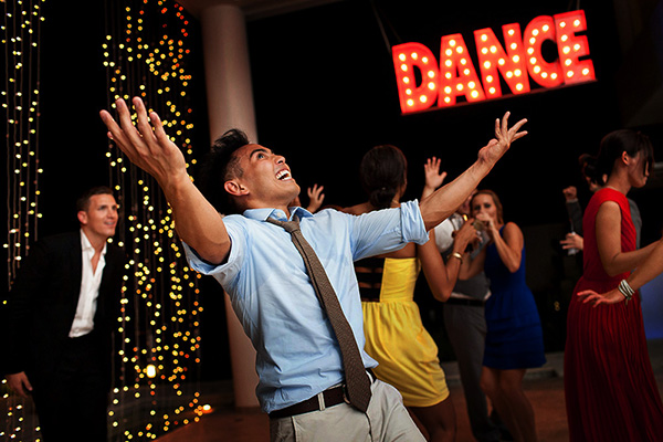 fun destination wedding at Casa China Blanca in Puerto Vallerta, Mexico - photo by Elizabeth Lloyd and Dave Getzschman | via junebugweddings.com fun destination wedding at Casa China Blanca in Puerto Vallerta, Mexico - photo by Elizabeth Lloyd and Dave Getzschman | via junebugweddings.com
