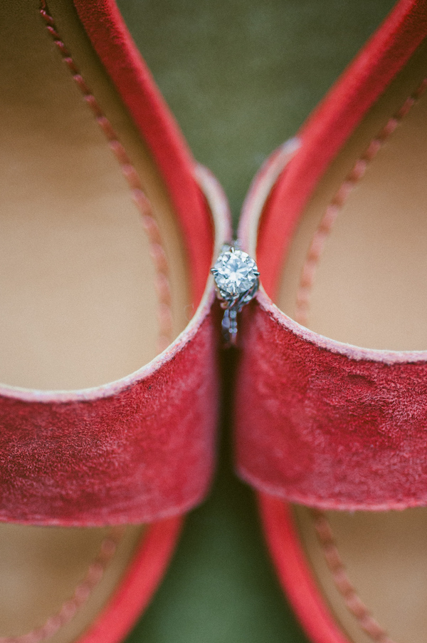 laid-back summer wedding with photos by Amanda Marie Studios | via junebugweddings.com laid-back summer wedding with photos by Amanda Marie Studios | via junebugweddings.com