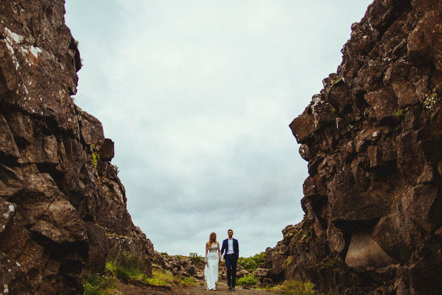 crazy-passionate-icelandic-wedding-adventure-maciej-suwalowski-30