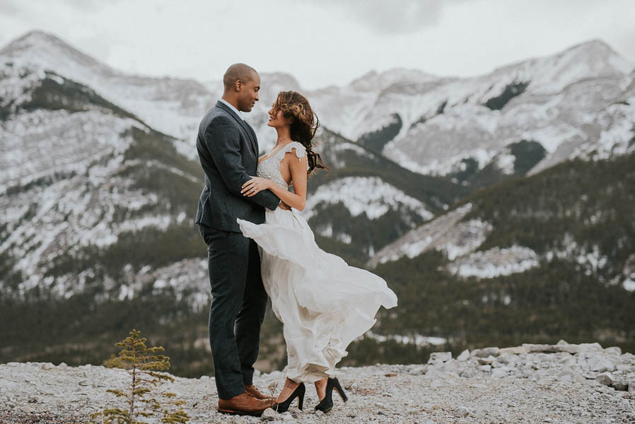 Winter-Mountain-Elopement-Banff-National-Park-2