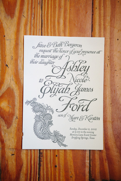 rustic wedding in Austin, Texas at the Memory Lane Event Center, photos by Caroline + Ben Photography | via junebugweddings.com rustic wedding in Austin, Texas at the Memory Lane Event Center, photos by Caroline + Ben Photography | via junebugweddings.com