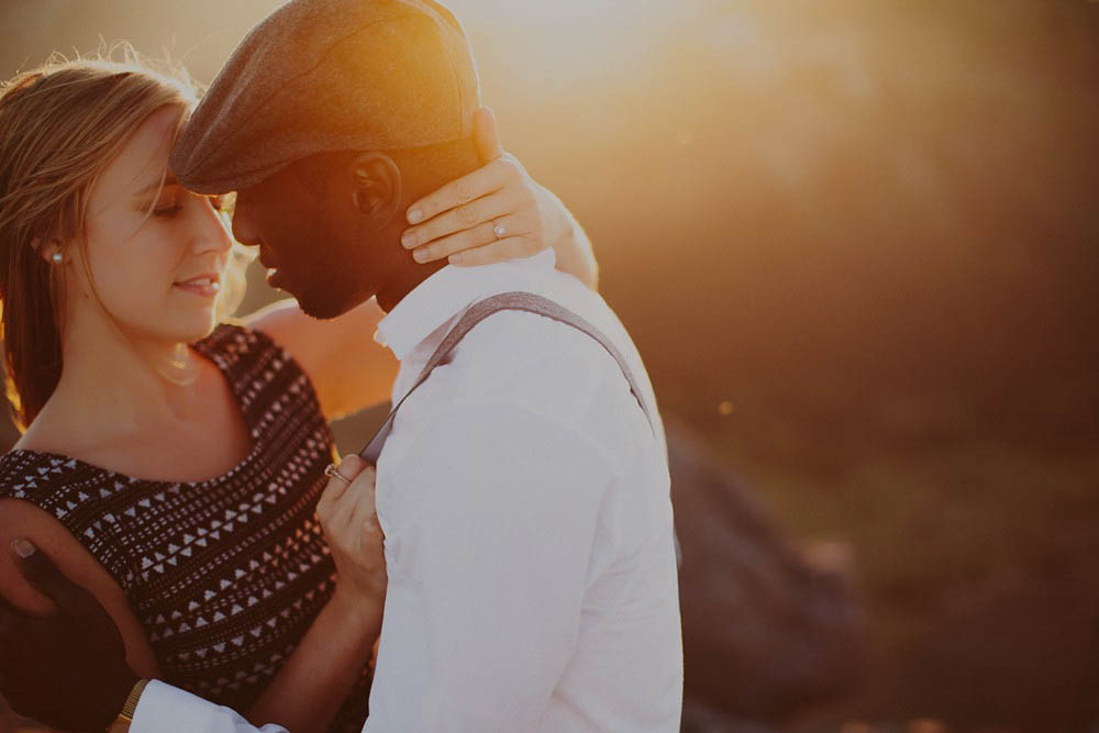 Stylish-Mountain-Engagement-at-Mount-Rainier-National-Park-Robert-J-Hill-Photography (18 of 22)