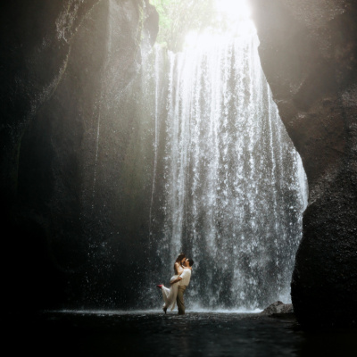 Bali waterfall elopement portrait