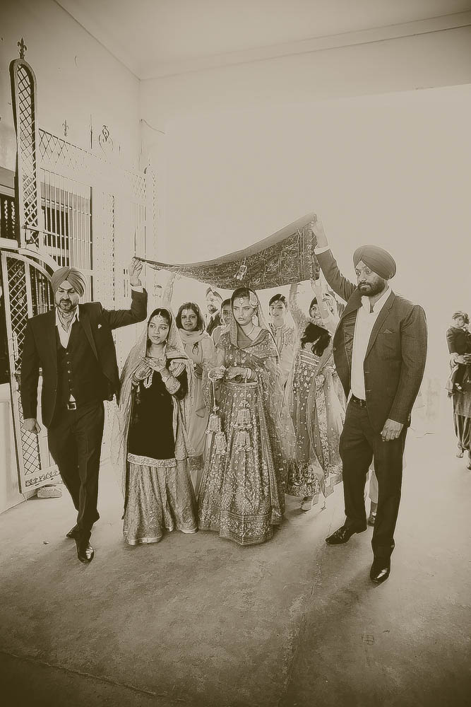 Fuchsia-and-Orange-Wedding-in-India (18 of 35)