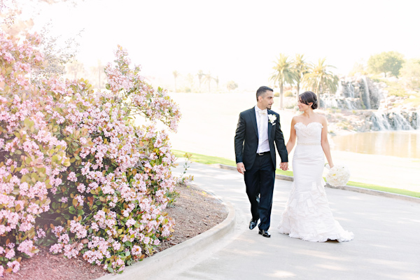 modern Persian wedding in San Jose, California, photo by Jinda Photography | via junebugweddings.com modern Persian wedding in San Jose, California, photo by Jinda Photography | via junebugweddings.com