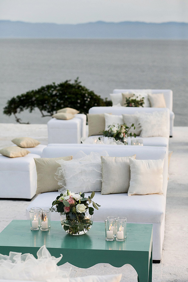 fun destination wedding at Casa China Blanca in Puerto Vallerta, Mexico - photo by Elizabeth Lloyd and Dave Getzschman | via junebugweddings.com fun destination wedding at Casa China Blanca in Puerto Vallerta, Mexico - photo by Elizabeth Lloyd and Dave Getzschman | via junebugweddings.com