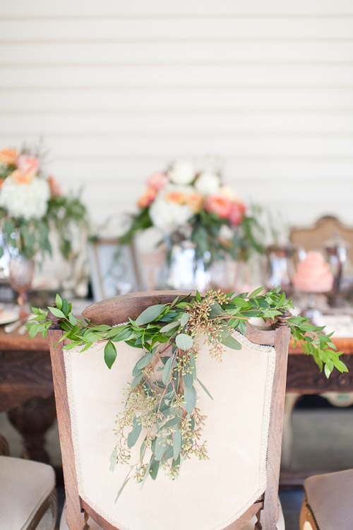 Alice in Wonderland wedding inspiration, Newhall Mansion, Touch of Gold Events, Wisteria Lane Floral Design Studio and Becca Rillo Photography | via junebugweddings.com Alice in Wonderland wedding inspiration, Newhall Mansion, Touch of Gold Events, Wisteria Lane Floral Design Studio and Becca Rillo Photography | via junebugweddings.com
