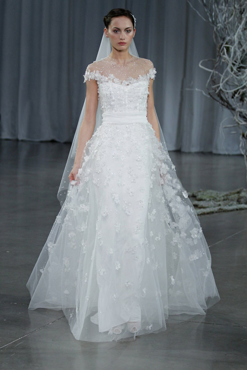 Monique Lhuillier wedding dress from her Fall 2013 bridal collection runway show | via junebugweddings.com Monique Lhuillier wedding dress from her Fall 2013 bridal collection runway show | via junebugweddings.com