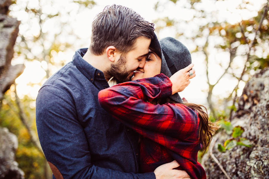 Rock-Climbing-Engagement-in-the-Shenandoah-Virginia-Mountains-Steven-Dray-11
