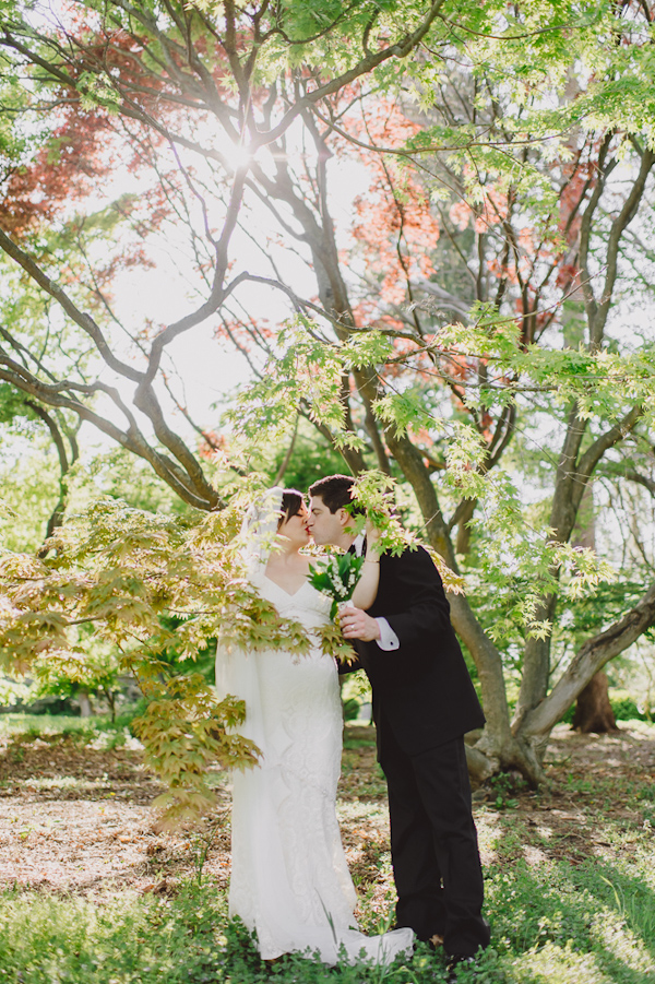 secret garden wedding in Baltimore, photo by L Hewitt Photography | via junebugweddings.com secret garden wedding in Baltimore, photo by L Hewitt Photography | via junebugweddings.com
