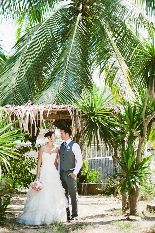 beach wedding at Villa Amor in Sayulita, Mexico, photos by Jillian Mitchell beach wedding at Villa Amor in Sayulita, Mexico, photos by Jillian Mitchell