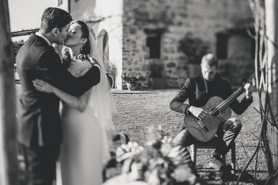 Bohemian-Tuscan-Elopement-at-La-Poggiolaia-Weddings-in-Tuscany (14 of 33)