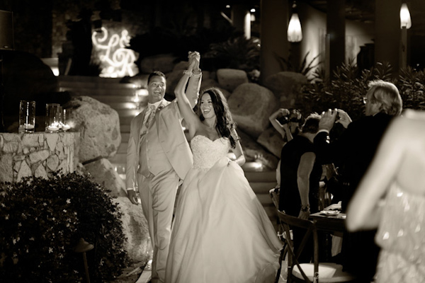 destination wedding in Cabo with photos by Chris + Lynn Photographers | via junebugweddings.com destination wedding in Cabo with photos by Chris + Lynn Photographers | via junebugweddings.com