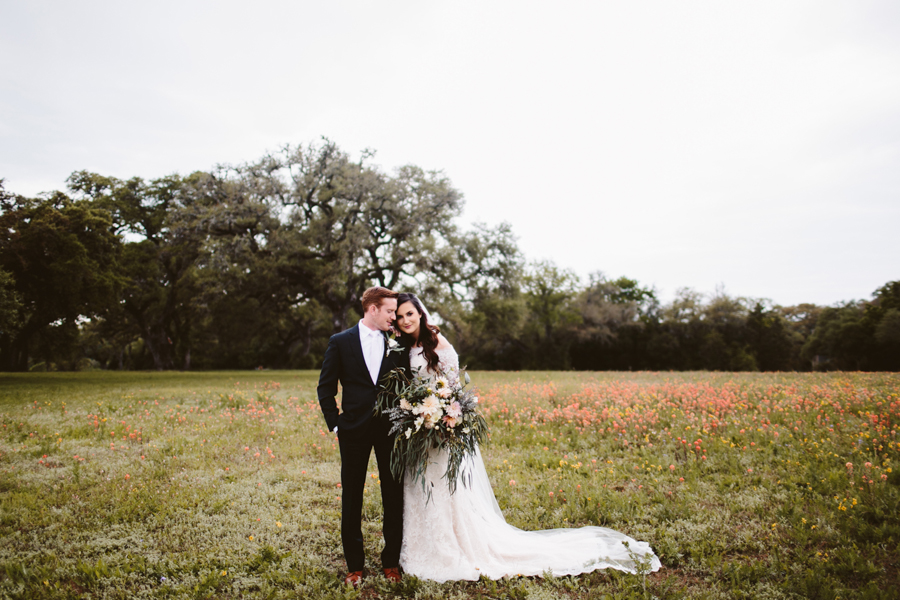 positively-charming-small-town-texas-wedding-at-henkel-hall-17