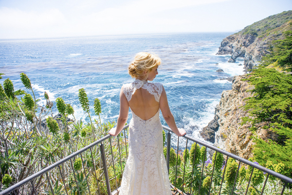 wedding at Private Estate in Big Sur, California, photos by Mott Visuals Wedding | via junebugweddings.com wedding at Private Estate in Big Sur, California, photos by Mott Visuals Wedding | via junebugweddings.com