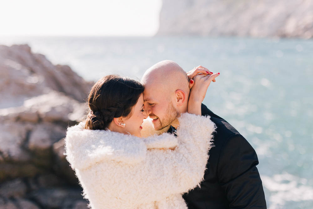 Chilly-Waterfront-Engagement-Near-Marseille-Laurent-Brouzet (4 of 24)