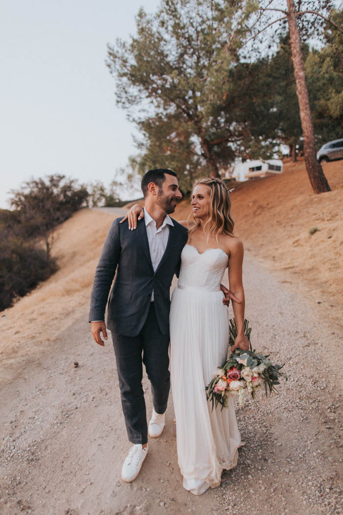 southern-california-desert-wedding-overlooking-the-malibu-hills-kindred-weddings-46